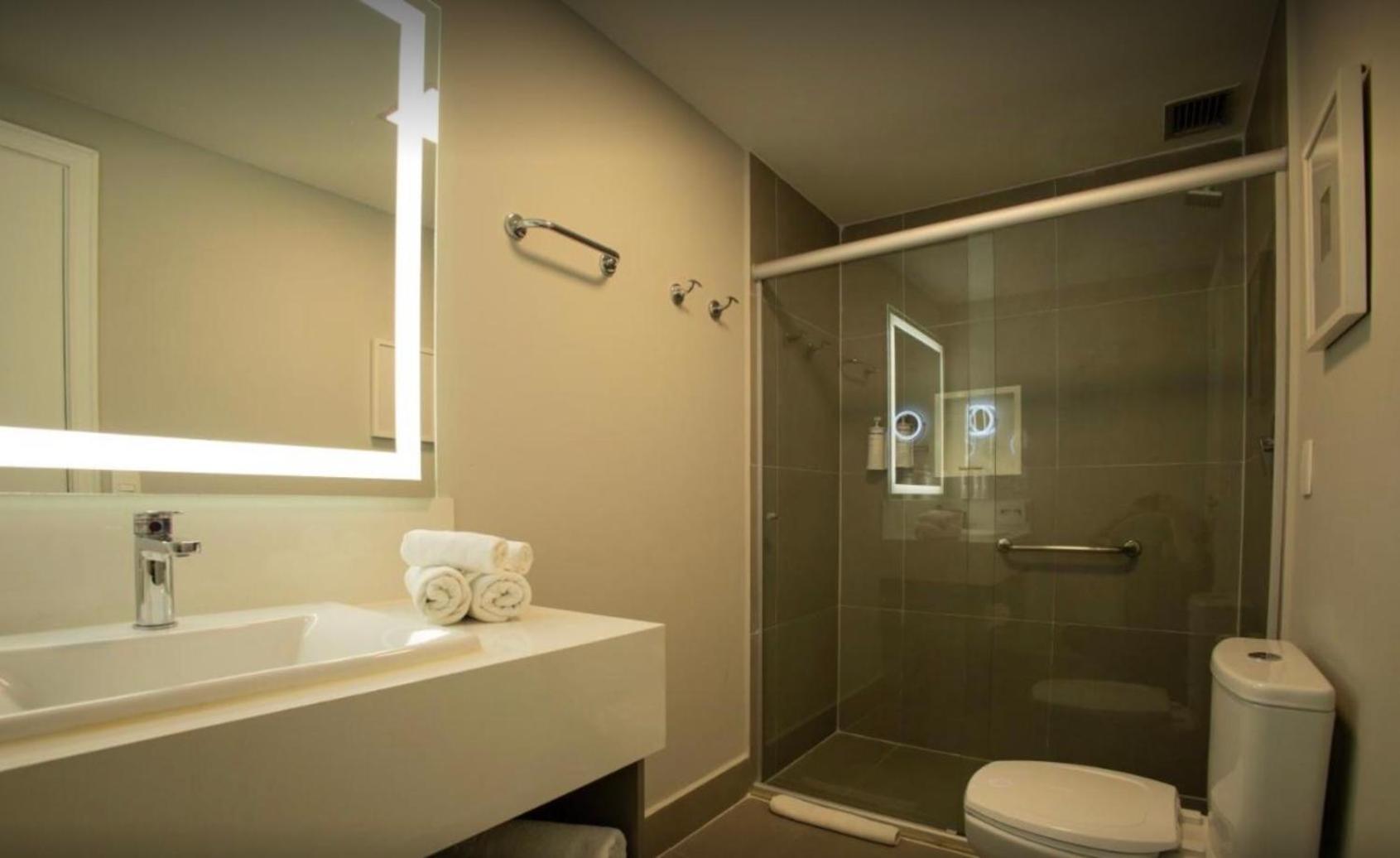 Radisson Berrini Suite Executiva Luxo Queen — Photos 3